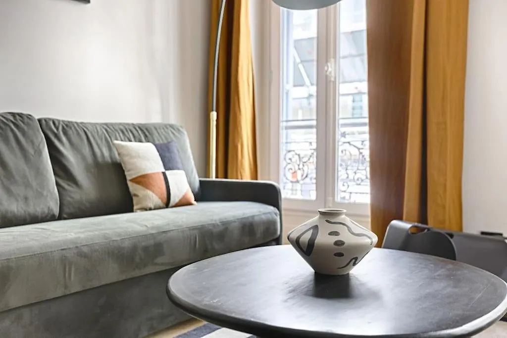 Prestige Luxury Flat 2Br 6P - Champ-Elysees Paris 0*,  France