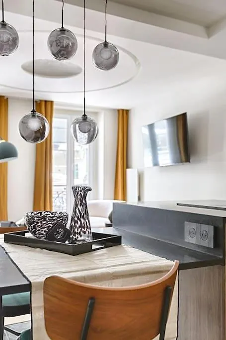 Prestige Luxury Flat 2Br 6P - Champ-Elysees Paris Frankrike